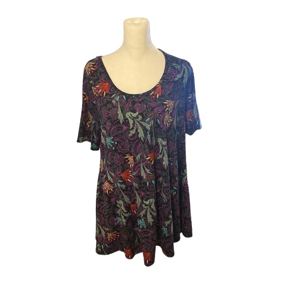 LuLaRoe floralshirt size Medium